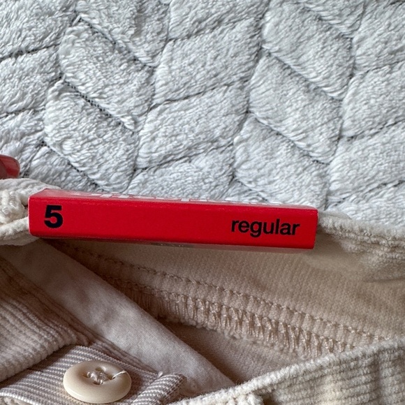 NWT GAP Kids Beige Floral Embroidered Flare Jeans - Picture 6 of 10